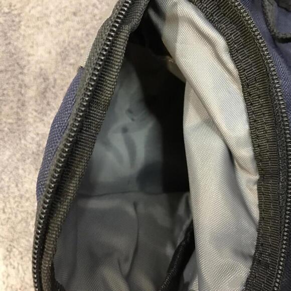 Eddie Bauer Messenger Bag Blue /Black Shoulder Strap Pockets Rugged 9x9x3 - Picture 8 of 9